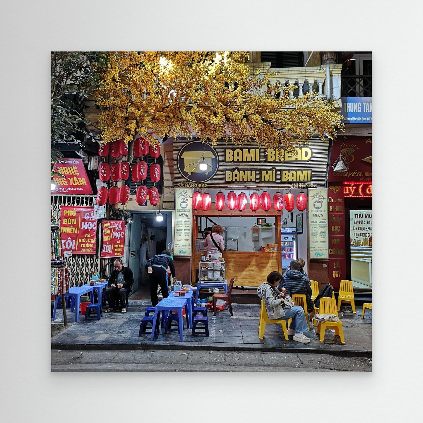 Hanoi food stop