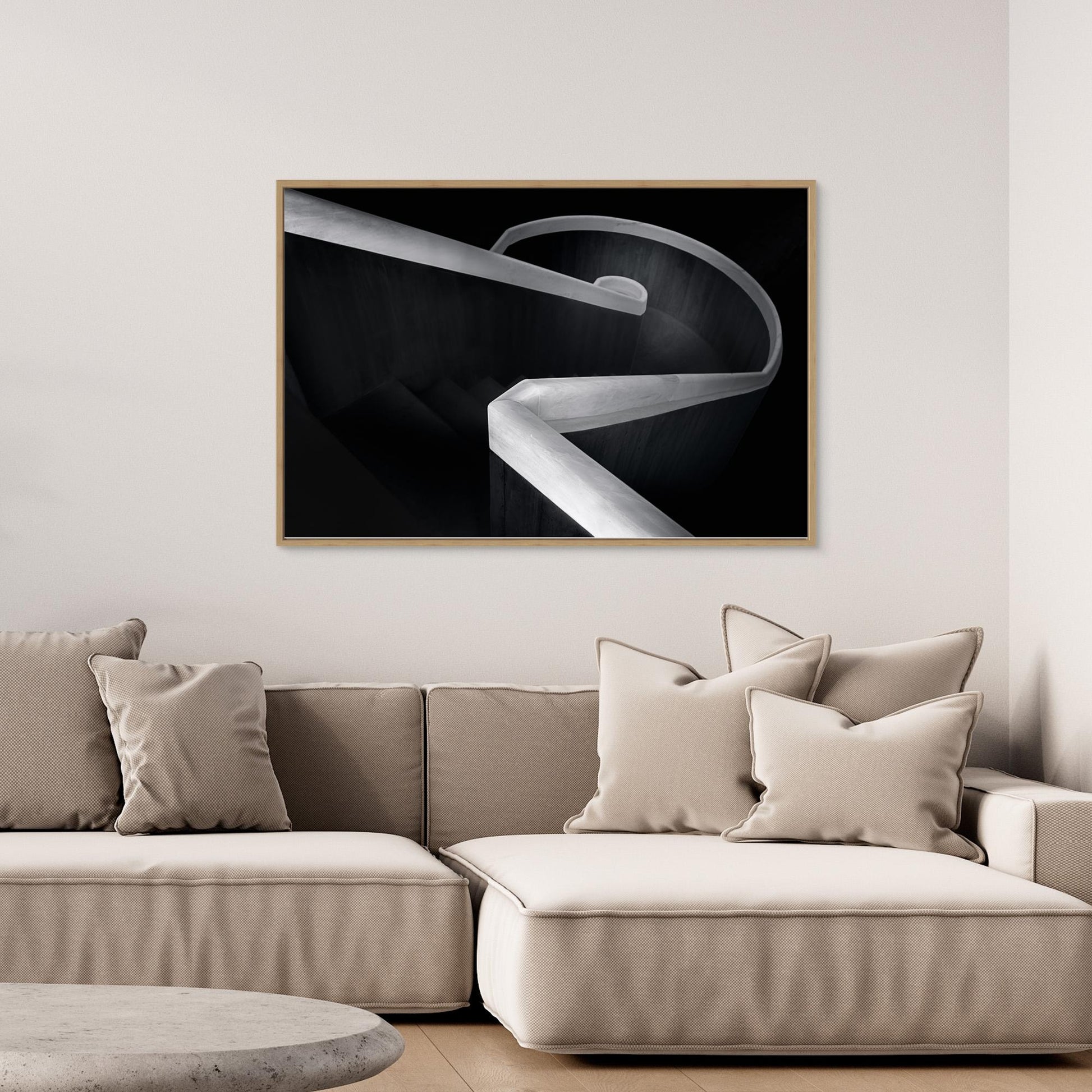 Round lines by Olavo Azevedo